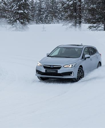 SUBARU-IMPREZA-32